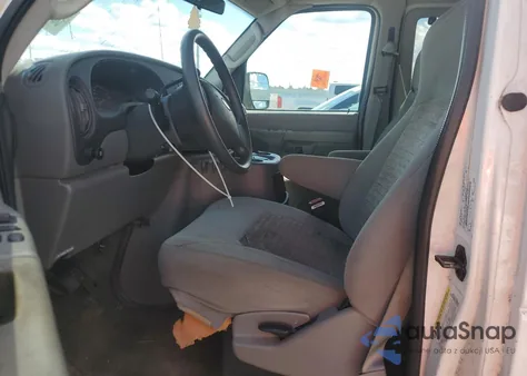 2005 Ford Econoline E350 Super Duty Wagon z USA, uszkodzony, nr VIN 1FBNE31S45HA58263